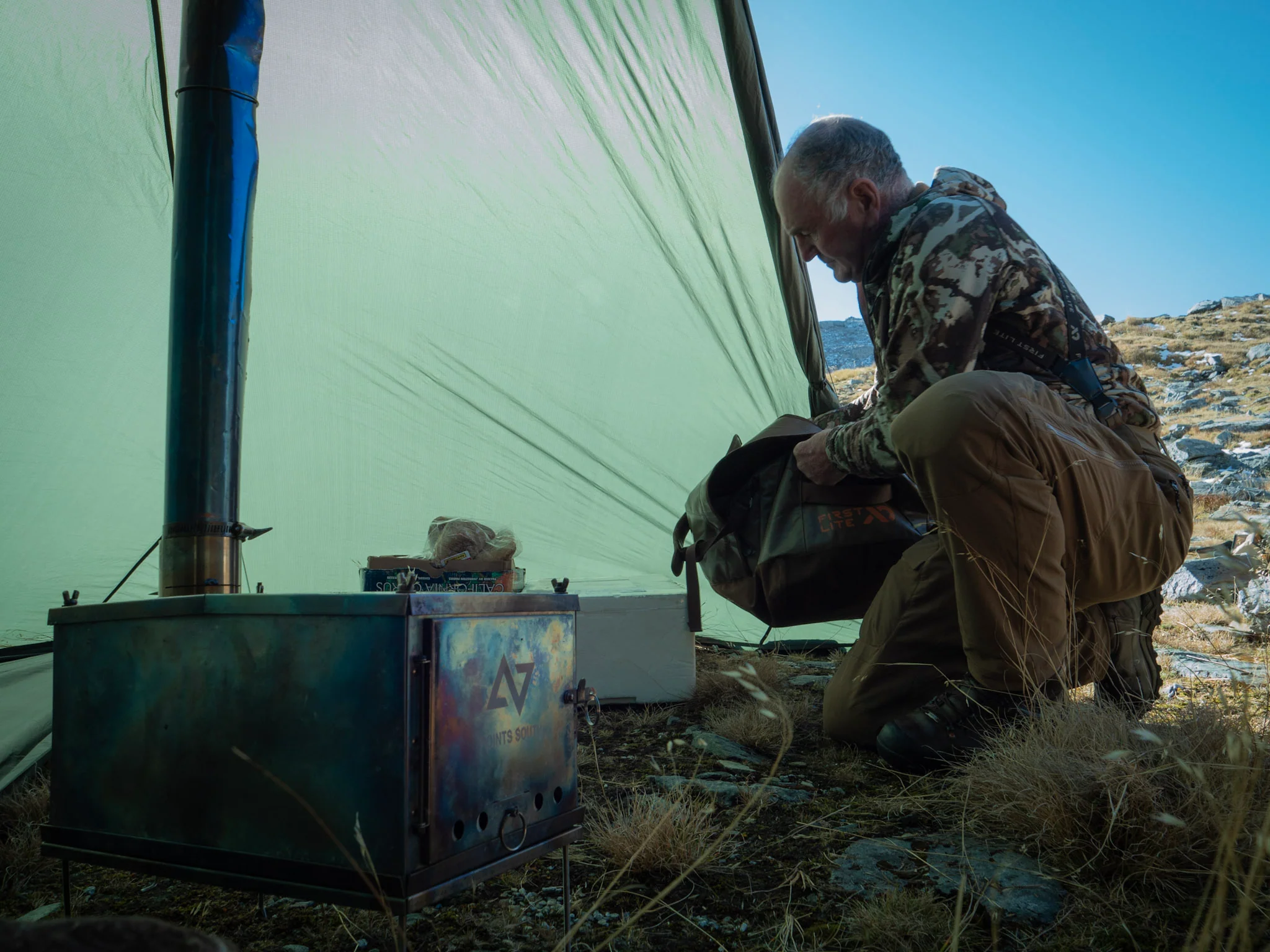 Points South Titanium Stove - Image 7